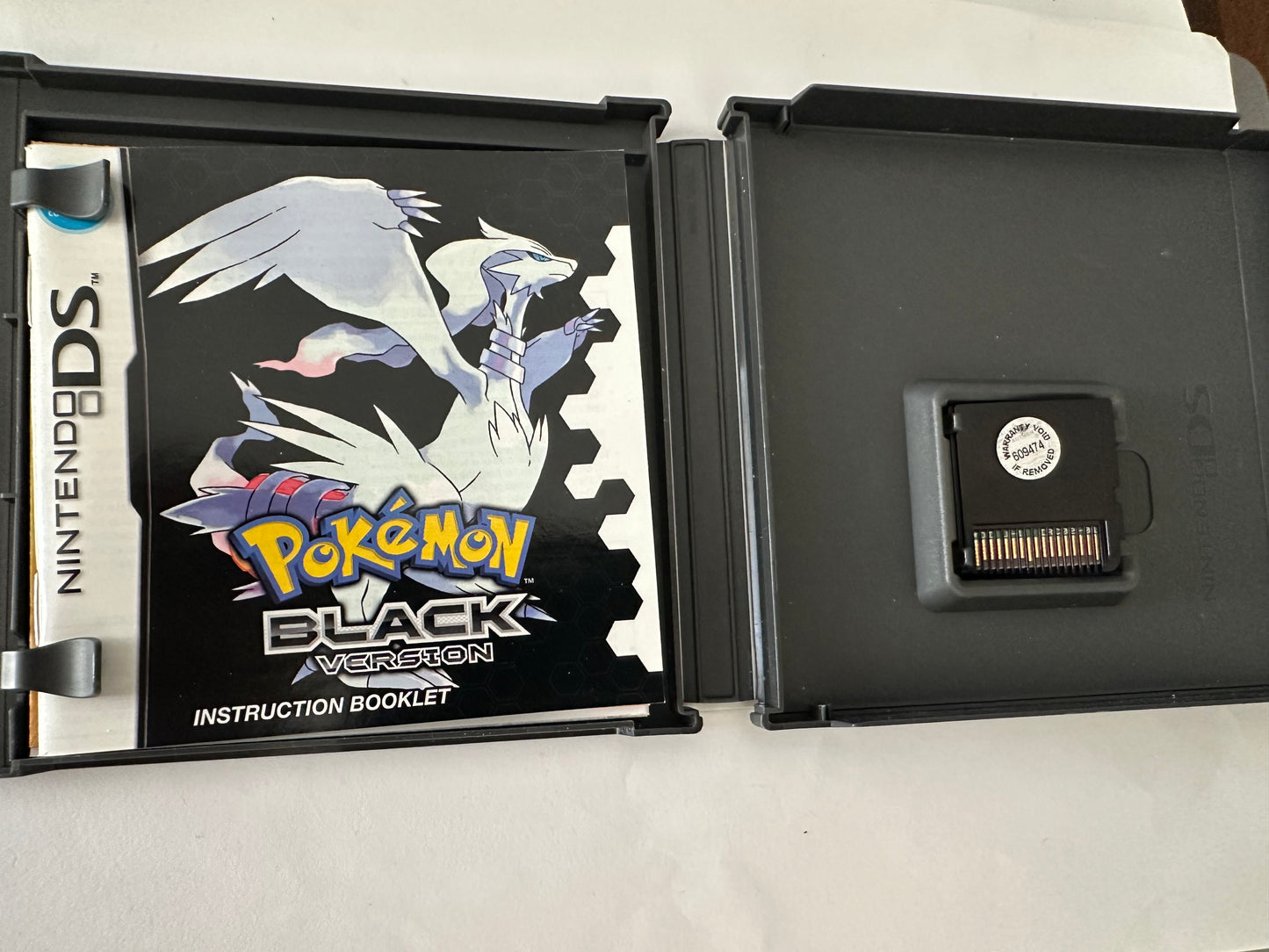 Pokémon black version for Nintendo DS