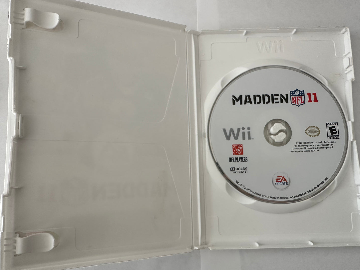 Madden NFL 11 for the Wii. No manual