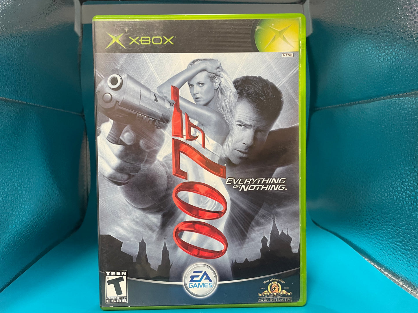 007 Everything Or Nothing