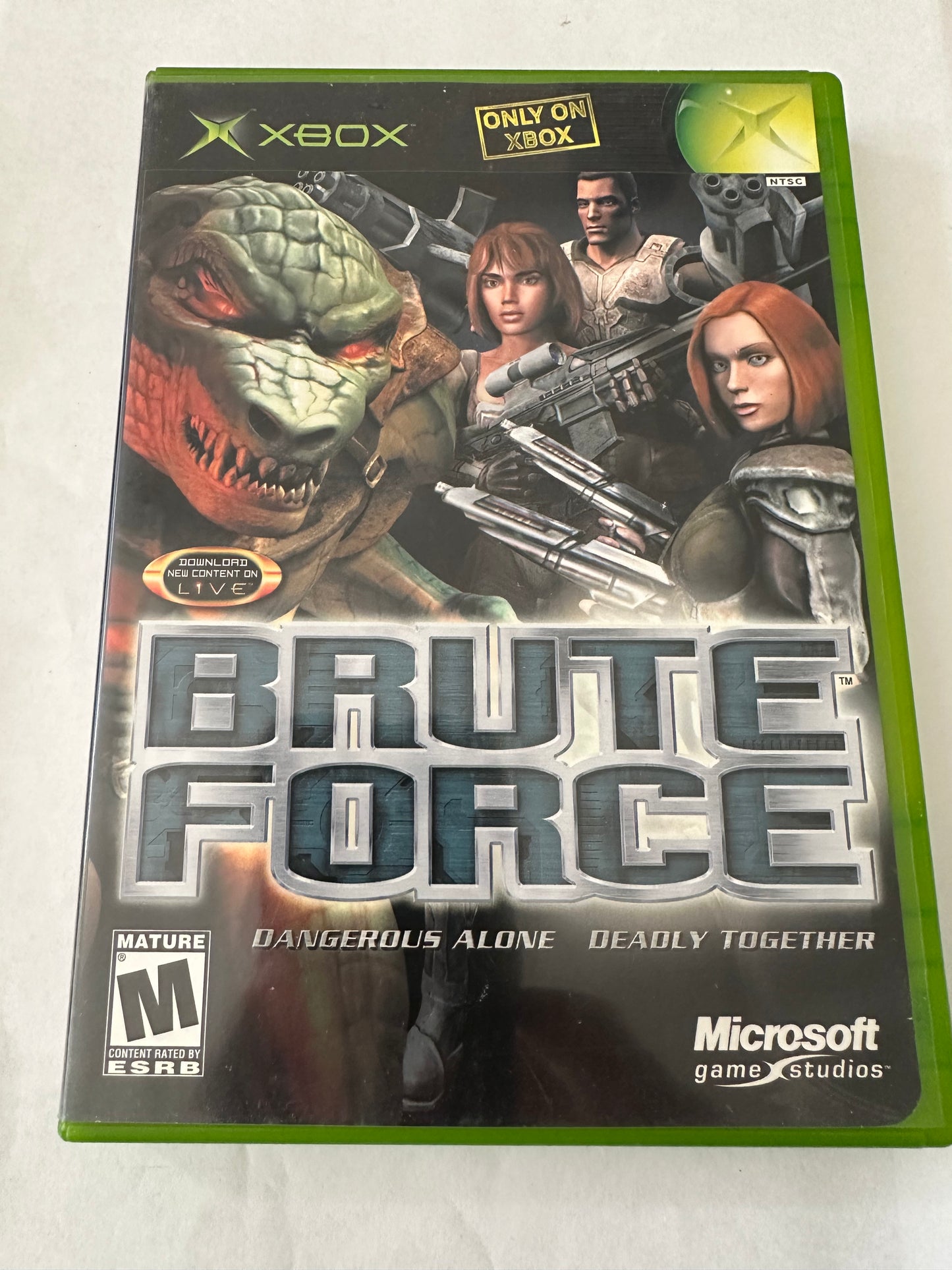 Brute force foe the Xbox. Missing manual.